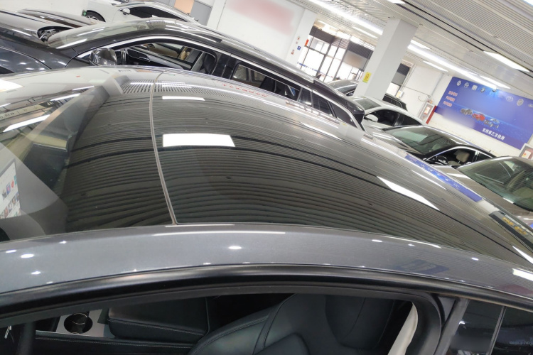 特斯拉 Model Y 2021款 标准续航后驱版局部细节57