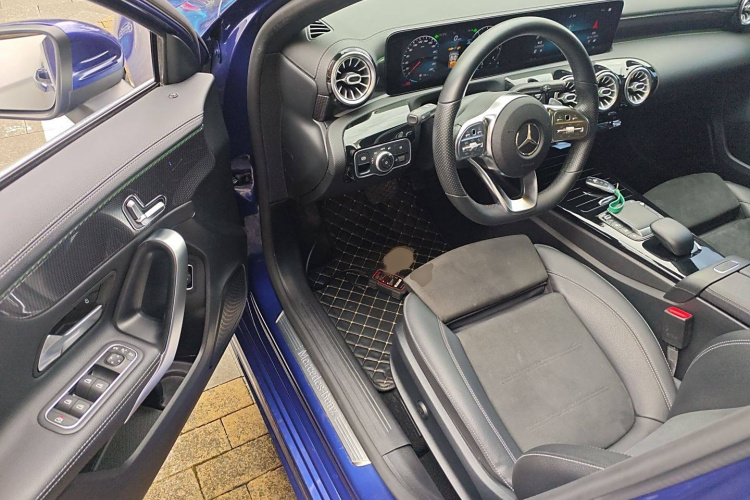 奔驰A级 2020款 改款 A 200 L 运动轿车时尚型中控内饰7003