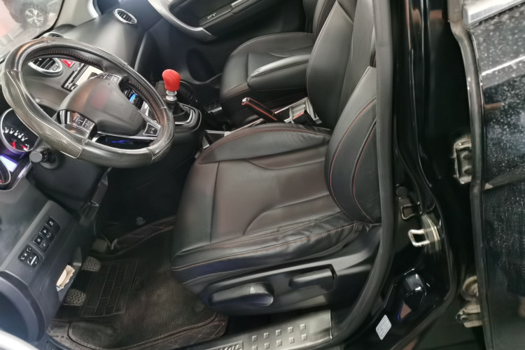 哈弗H6 2015款 升级版 1.5T 手动两驱精英型局部细节19
