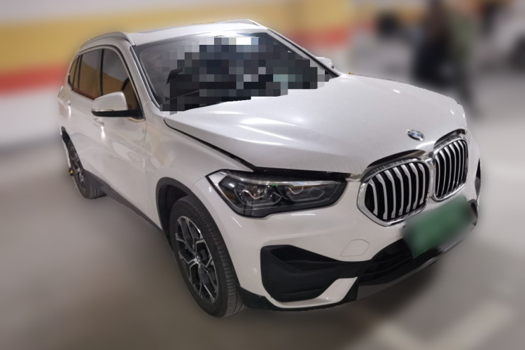 宝马X1 2021款 sDrive25Li 领先型车身外观6002