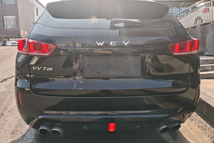 魏牌 VV7 2017款 2.0T 旗舰型车身外观6