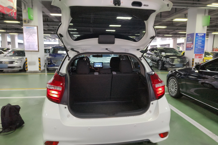 丰田 YARiS L 致炫 2022款 1.5L CVT领先PLUS版局部细节23