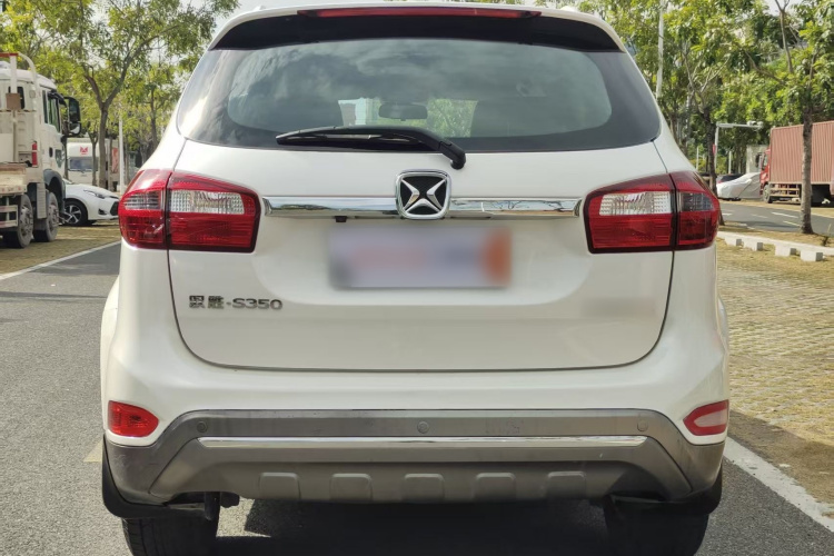 江铃 驭胜S350 2016款 2.0T 自动两驱汽油豪华版5座车身外观6