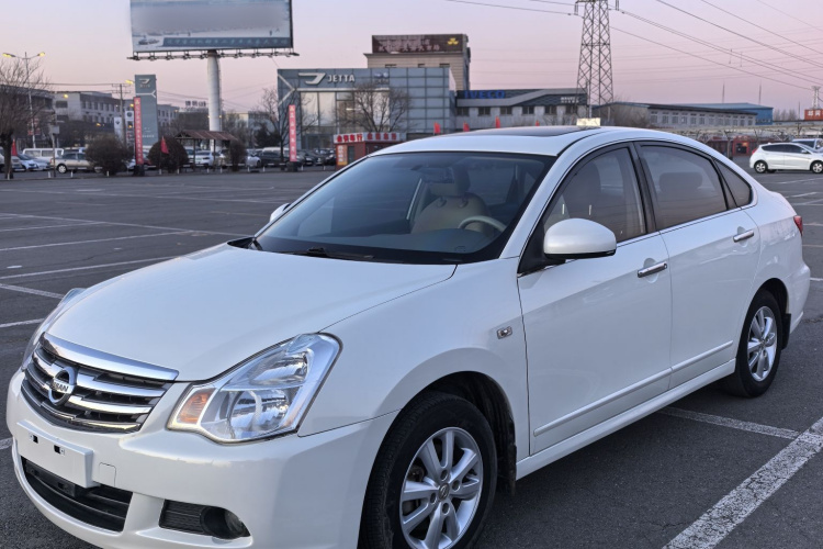 日产 轩逸 2016款 经典 1.6XE 手动领先版车身外观1