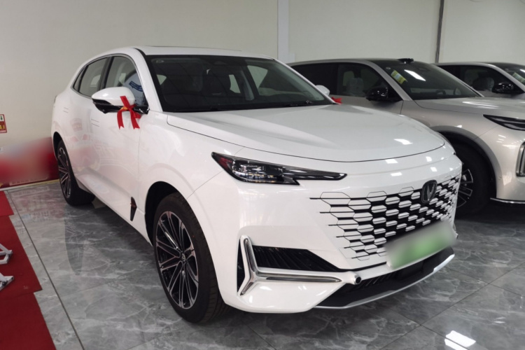 长安UNI-K 智电iDD 2024款 智电iDD 1.5T 135km智领型车身外观6002