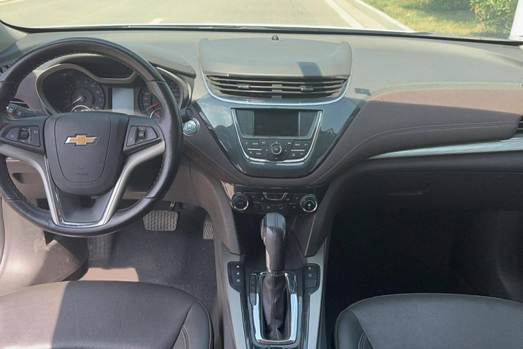 雪佛兰 迈锐宝 2018款 530T 自动风尚版中控内饰7001