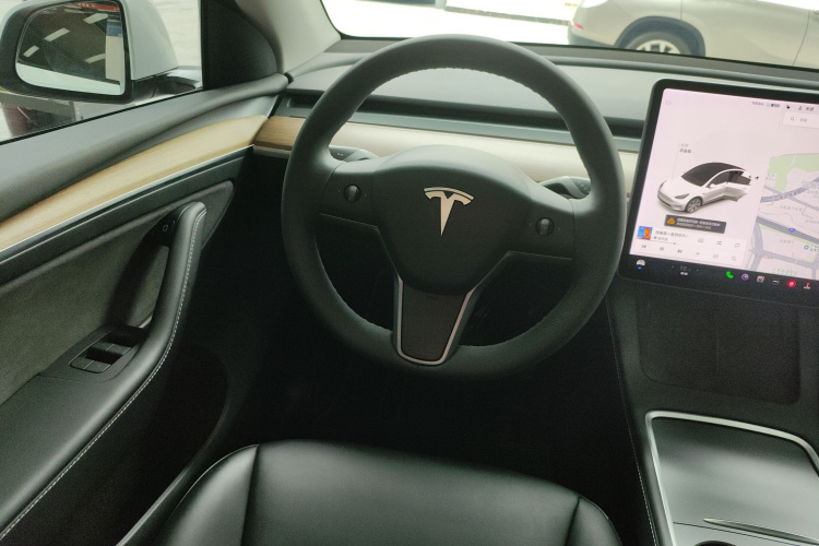 特斯拉 Model Y 2021款 标准续航后驱版局部细节13