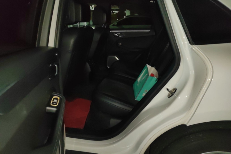 保时捷 2016款 Macan 2.0T中控内饰7004