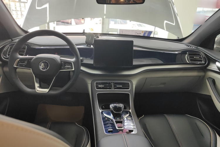 比亚迪 秦PLUS 2021款 DM-i 55KM 旗舰型中控内饰12