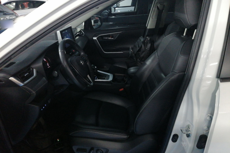 丰田 RAV4荣放 2020款 2.0L CVT两驱风尚PLUS版中控内饰19