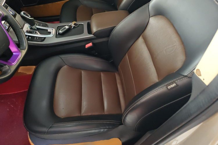 吉利汽车 帝豪GS 2016款 优雅版 1.3T 自动臻尚型局部细节19