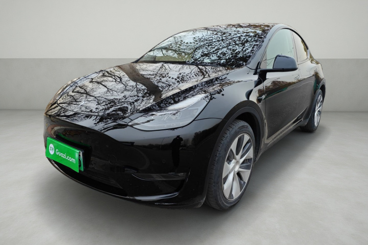 特斯拉 Model Y 2021款 标准续航后驱版车身外观1