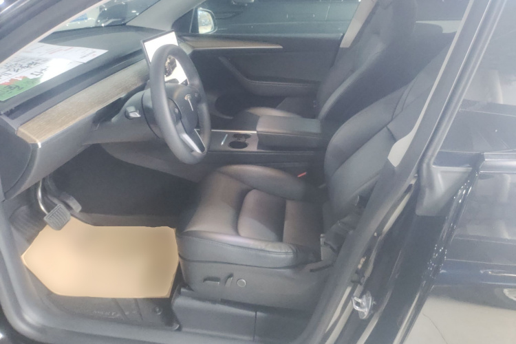 特斯拉 Model Y 2022款 改款 后轮驱动版局部细节19