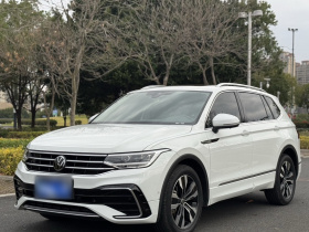 大众 途观L 2023款 改款 330TSI 自动两驱R-Line越享版