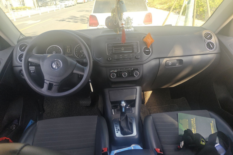 大众 途观 2015款 1.8TSI 自动两驱风尚版中控内饰7002