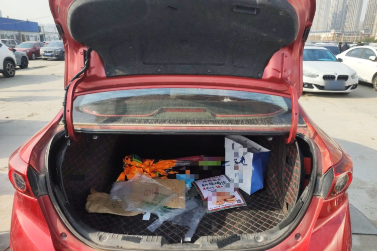 马自达3 昂克赛拉 2017款 三厢 1.5L 自动舒适型 国V机舱底盘23