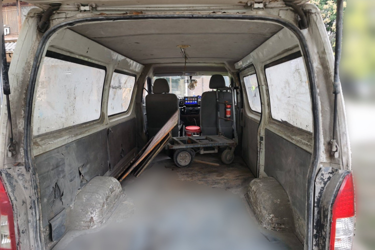 金龙 凯锐浩克 2019款 2.2L M1标准型平顶V22局部细节23