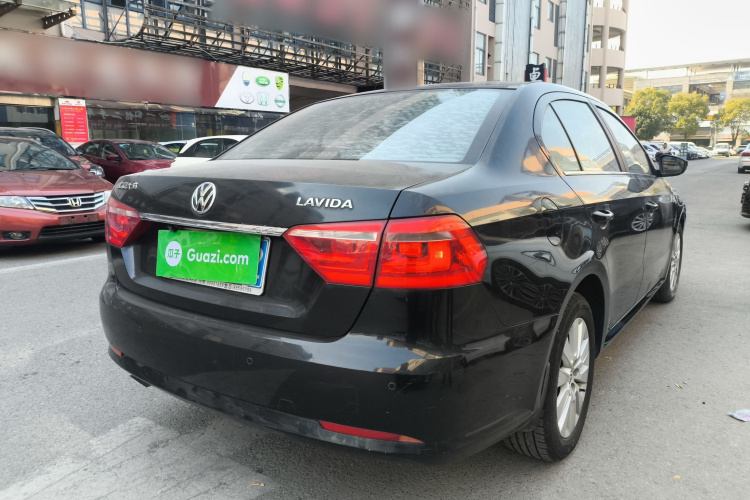 大众 朗逸 2013款 改款经典 1.6L 手动舒适版车身外观7