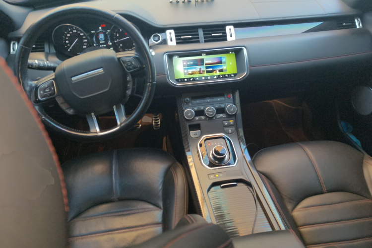 路虎 揽胜极光 2017款 2.0T 绚黑限量版中控内饰12