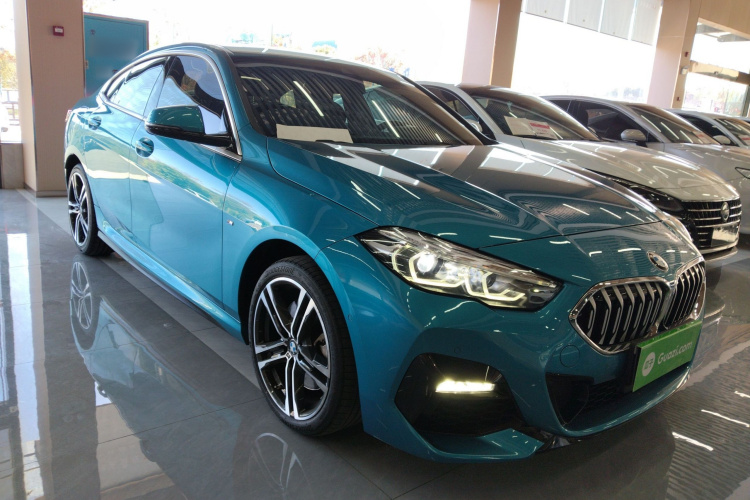 宝马2系(进口) 2023款 225i 四门轿跑车 M运动套装车身外观3