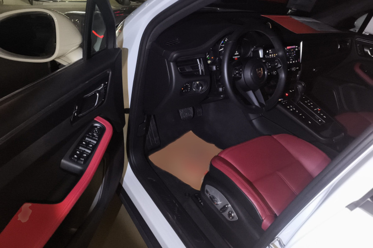 保时捷 2024款 Macan 2.0T中控内饰7003