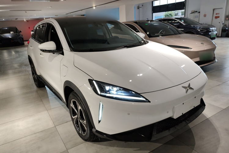 小鹏G3 2020款 520i 智享版车身外观3