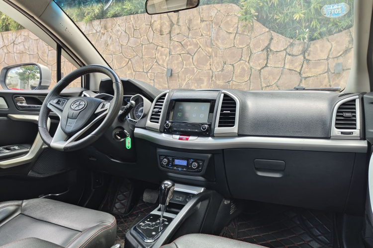 江汽集团 瑞风S3 2016款 1.5L CVT豪华智能尊享版中控内饰7011