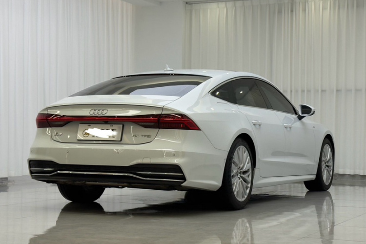 奥迪A7 2021款 45 TFSI 臻选型车身外观6004