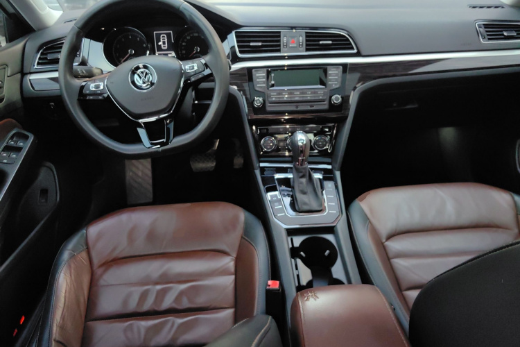 大众 凌渡 2015款 280TSI DSG舒适版中控内饰12