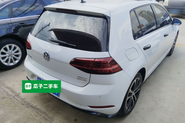 大众 高尔夫 2019款 280TSI DSG R-Line型 国V车身外观7