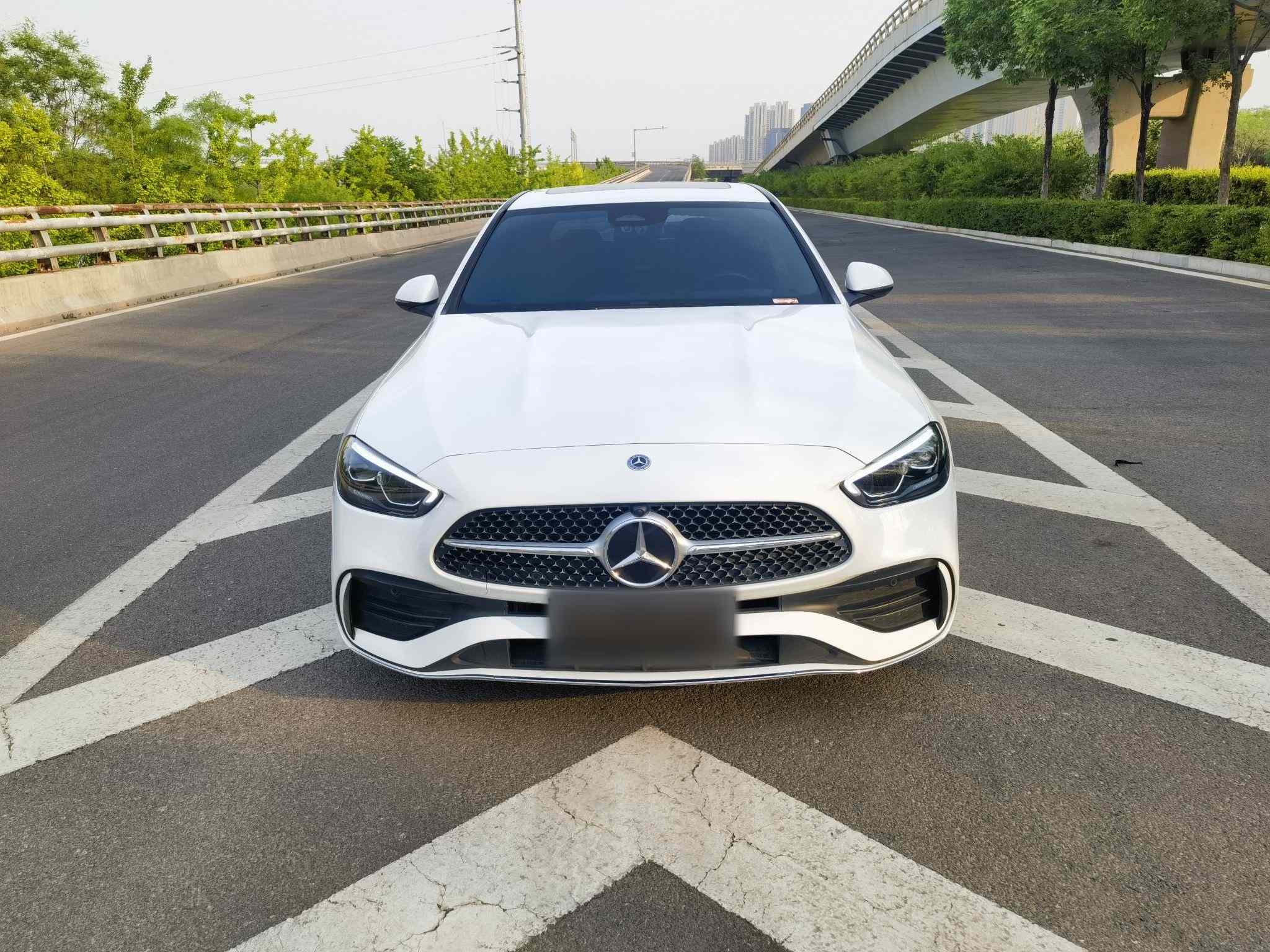 奔驰C级 2023款 改款 C 200 L 运动版(3)