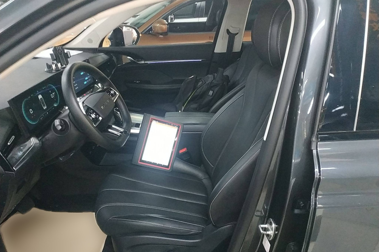 荣威RX5 MAX 2022款 1.5T 自动有为尊贵版局部细节19