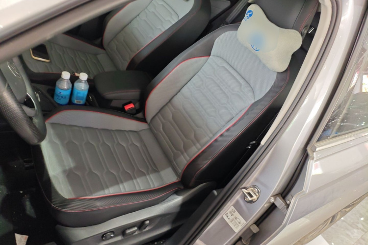 大众 途观L新能源 2023款 430PHEV 插电混动旗舰版局部细节19