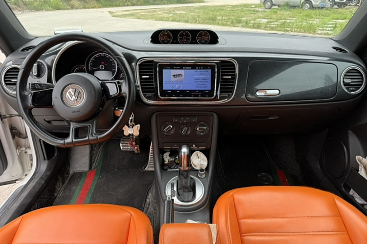 大众 甲壳虫 2015款 380TSI中控内饰7001