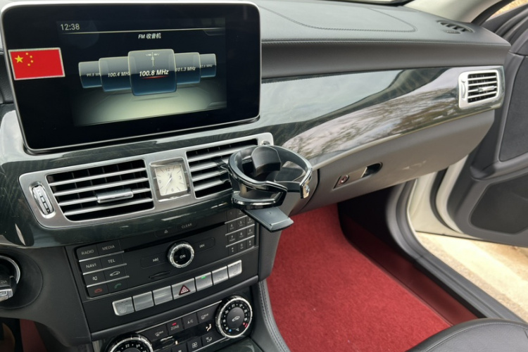奔驰CLS 2015款 CLS 260中控内饰7009
