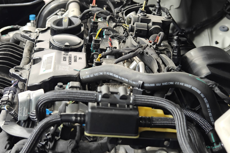 吉利汽车 星越L 2025款 东方曜 2.0TD 自动四驱望月版局部细节9005