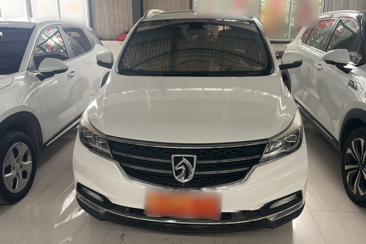 宝骏730 2017款 1.8L iAMT尊享型 7座车身外观6001