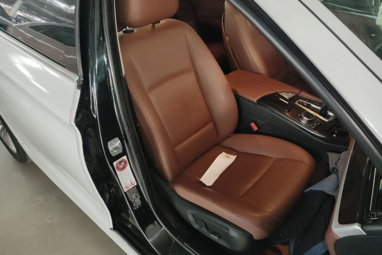 宝马5系 2014款 525Li 领先型局部细节41