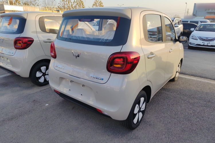 五菱汽车 宏光MINIEV 2025款 四门版 进阶款车身外观7