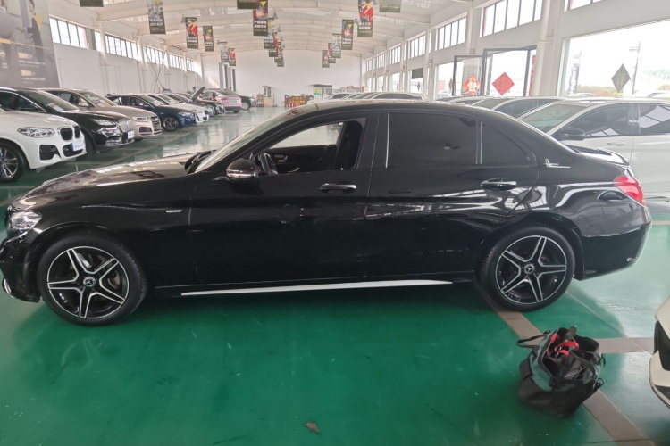 奔驰C级 2021款 C 260 L 运动星耀臻藏版车身外观4