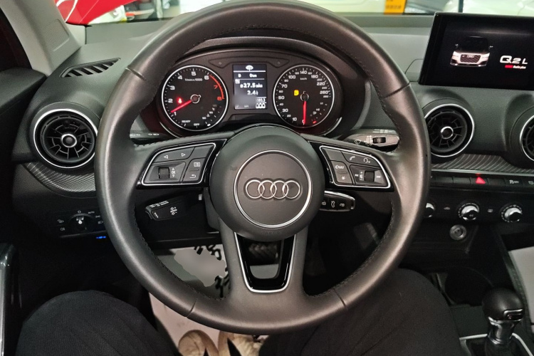 奥迪Q2L 2018款 35 TFSI 上市专享版 国V中控内饰13