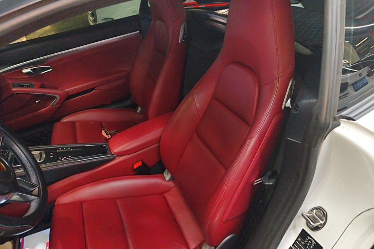 保时捷718 2020款 Cayman 2.0T中控内饰7004