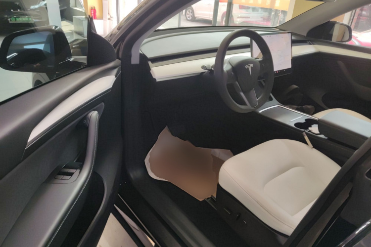 特斯拉 Model Y 2021款 长续航全轮驱动版 3D7中控内饰20