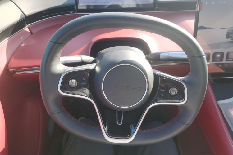 鸿蒙智行 智界R7 2025款 增程 251km Pro中控内饰13