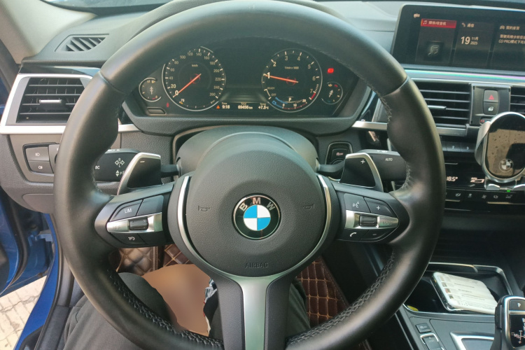 宝马3系 2019款 320Li M运动套装中控内饰13