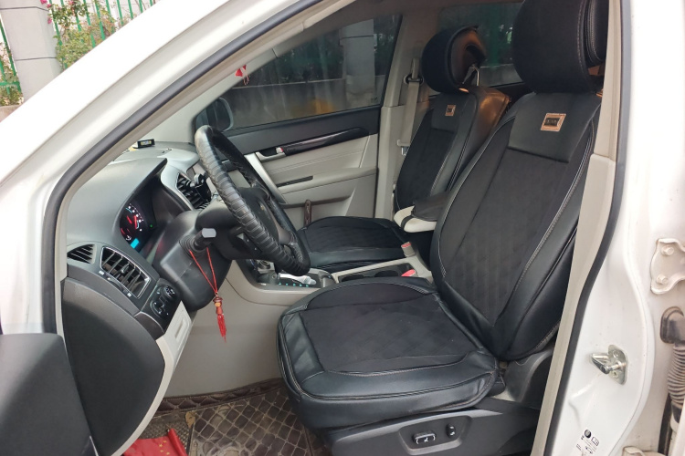 雪佛兰 科帕奇 2014款 2.4L 两驱城市版 5座中控内饰19