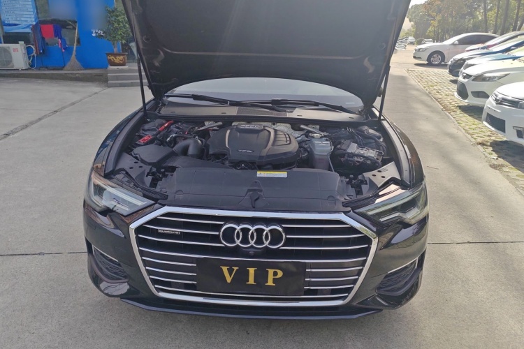 奥迪A6L 2019款 45 TFSI quattro 臻选致雅型机舱底盘24
