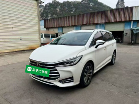 比亚迪 宋MAX 2019款 1.5T 自动智联睿逸天窗型 7座 国VI