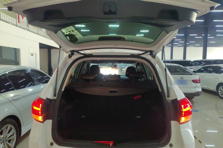 哈弗H6 2016款 升级版 1.5T 手动两驱都市型机舱底盘23