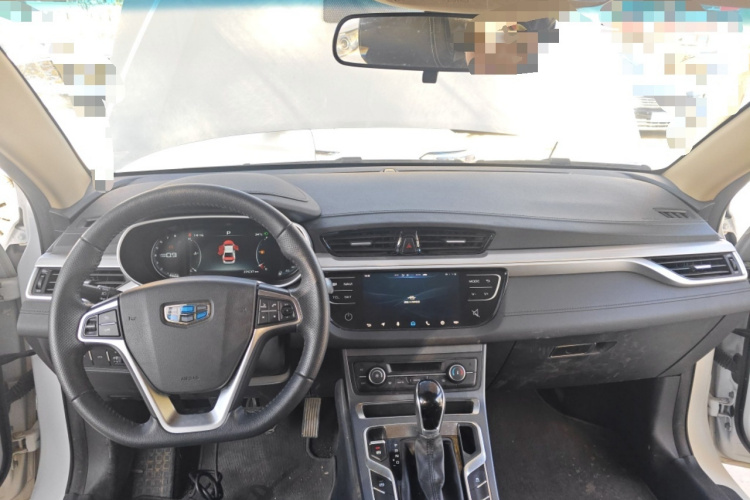 吉利汽车 帝豪 2018款 1.5L CVT向上互联版中控内饰7002